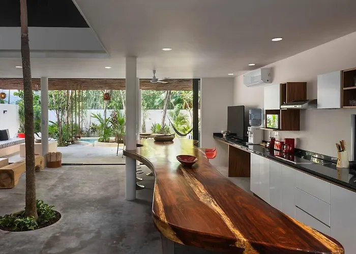 Casa de férias Twin 8br, Concierge, Gated ,jacuzzi, Paddle Court