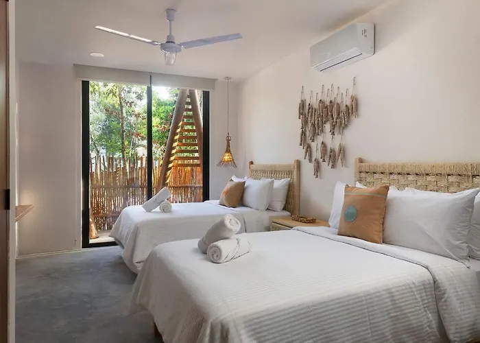 Twin 8br, Concierge, Gated ,jacuzzi, Paddle Court Tulum