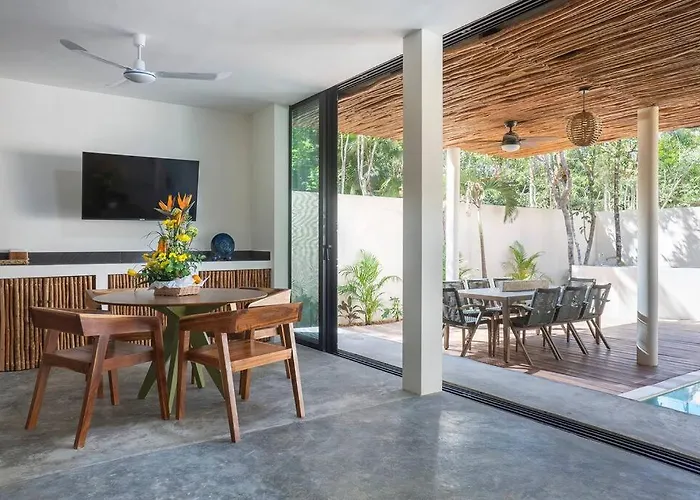 Casa de férias Twin 8br, Concierge, Gated ,jacuzzi, Paddle Court Tulum