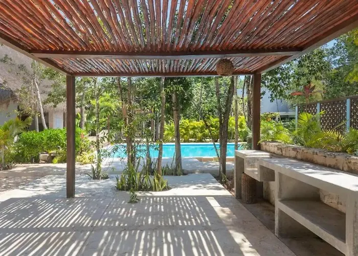 Twin 8br, Concierge, Gated ,jacuzzi, Paddle Court Casa de férias Tulum
